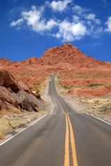 Valley of Fire State Park - Unendliche Strassen (USA/Nevada)