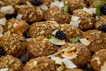 whole wheat muffins with oats and berries
