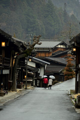 雨の妻籠宿