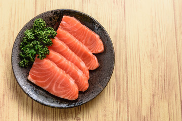 サーモンの刺し身