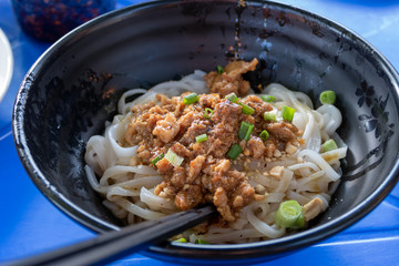 Burmese cold noodle breakfast