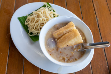 Burmese cold noodle soup
