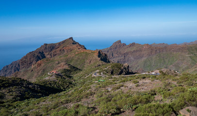 Berglandschaft auf Teneriffa im Frühling