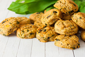 Scones with ramson leaves