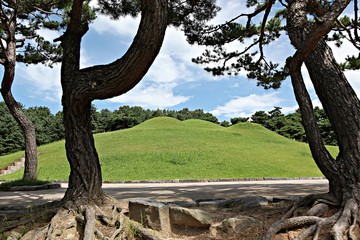 공주의무령왕릉입니다
