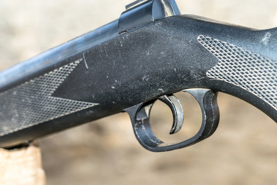 closeup of a riffle barrel 