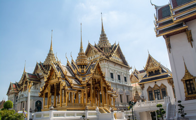 Fototapeta premium The Grand Palace is a famous tourist attraction with beautiful art and long history in Bangkok Thailand