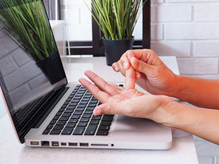 Close-up of finger with symptom joint pain and numb at fingertips, Beriberi and numbness at hand...