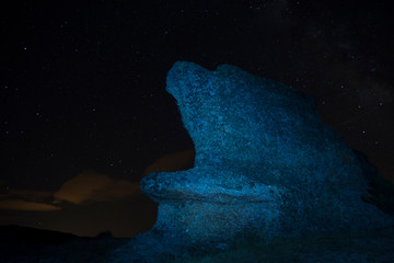  Rock under the night stars