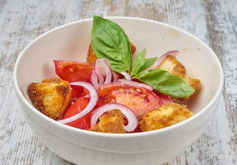 panzanella tomato salad with crumbles