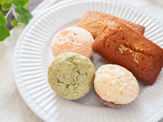 マカロンとフィナンシェ