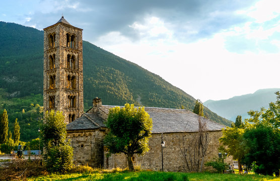 Vall de Bo&iacute;, Alta Ribagor&ccedil;a, Catalonia / Spain - August 18th, 2009: Side view of Sant Climent de Ta&uuml;ll romanesque church at sunset