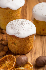 Three easter cake on wooden background
