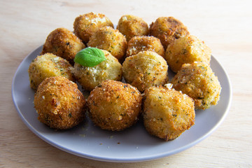 Deep Fried Risotto Balls 