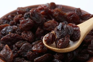 Image of dried fruit raisins