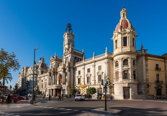 Fototapeta na wymiar Das Rathaus (Ayuntamiento) in Valencia, Spanien