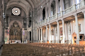 Fototapeta premium Eglise Saint Maimboeuf à Montbéliard ouverte en 1875 - ville de Montbéliard - Département du Doubs - Région Bourgogne Franche Comté - France - Intérieur de l'église