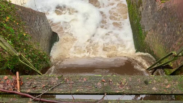 after heavy rain the water at the monastery tavern in hude is high and restless
