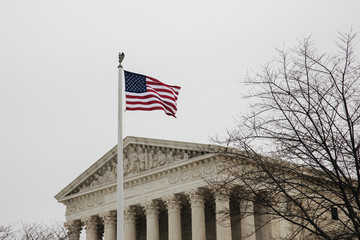 Fototapeta premium Supreme court of the United States and American flag