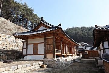 Fototapeta premium 안동도산서원입니다