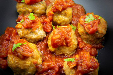 meatball in red wine pasta sauce