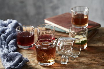 Glass kettle and water cup