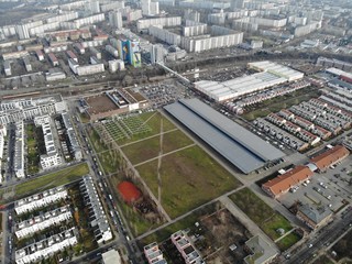 Fototapeta premium Widok z lotu ptaka na Blankensteinpark, Berlin Friedrichshain