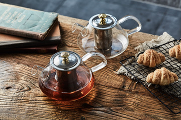 Glass kettle and water cup