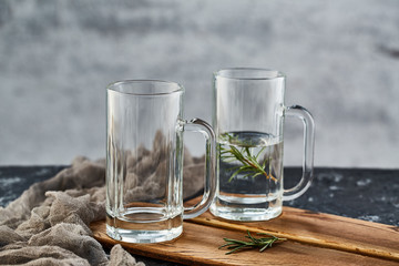 Glass kettle and water cup