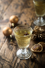 White mulled wine with spices