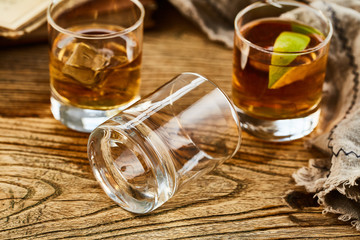 Glass kettle and water cup