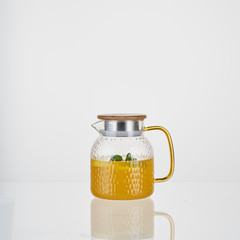 Glass kettle and water cup