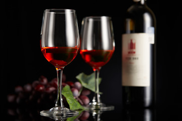 Glass red wine cup