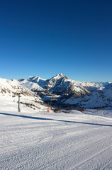 Fototapeta na wymiar Panaromic View from mountain top - skiing - Montgenèvre, France 