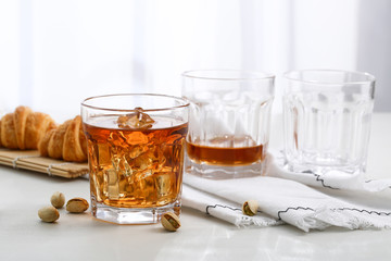 Glass kettle and water cup