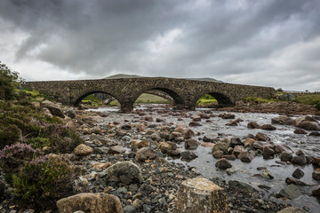 Fototapeta na wymiar Sligachan Bridge in the scottish highlands.