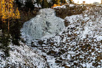 FROZEN FALLS YELLOWSTONE