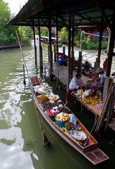Obraz premium Floating Market in Thailand - BKK