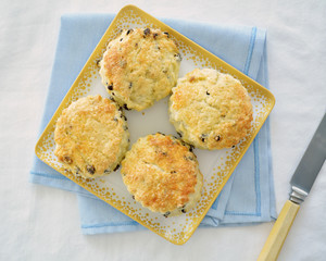 English currant scones