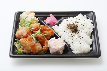 鶏の唐揚げ弁当