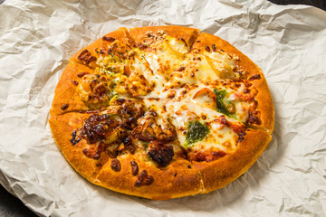 ピッツア　Italian home-made pizza