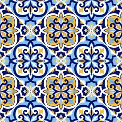 Foto op Plexiglas Portugese tegelpatroonvector naadloos met mozaïekmotieven. Sicilië Italiaanse majolica, Portugese azulejos, Mexicaanse talavera, Venetiaanse en Spaanse keramiek. Achtergrond voor keukenmuur of badkamervloer. © irinelle