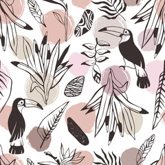 Tropical seamless pattern with toucans. Vector background. © Olga Skorobogatova