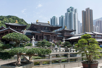Blick auf das Chi Lin-Nonnenkloster in Hongkong