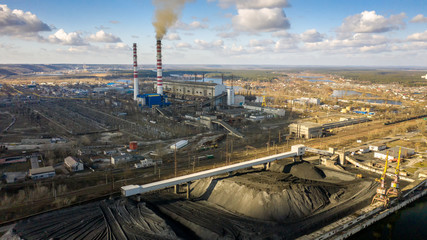 Obraz premium Thermal power plant generating electric energy through the conversion of chemical energy of fuel during combustion