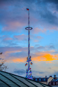 Maibaum_Viktualienmarkt_0298