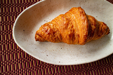 Delicious croissant on a white plate 4 白い皿に乗った美味しそうなのクロワッサン 4