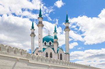 Fototapeta na wymiar Kul-Sharif-Mosque in Kazan, Russia