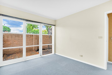 Empty and unfurnished brand new apartment