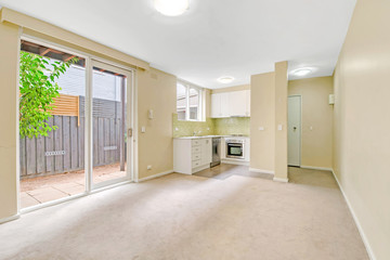 Empty and unfurnished brand new apartment